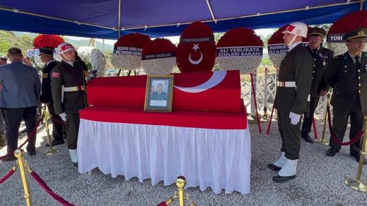 Şehit Uzman Çavuş Aras, son yolculuğuna uğurlandı