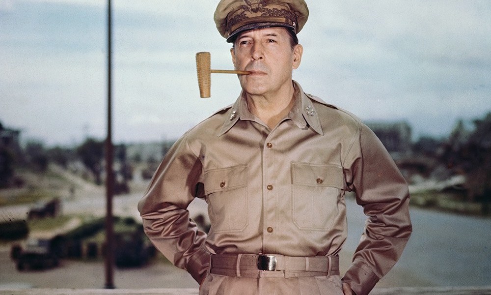 General Douglas MacArthur | LovecPokladu.cz
